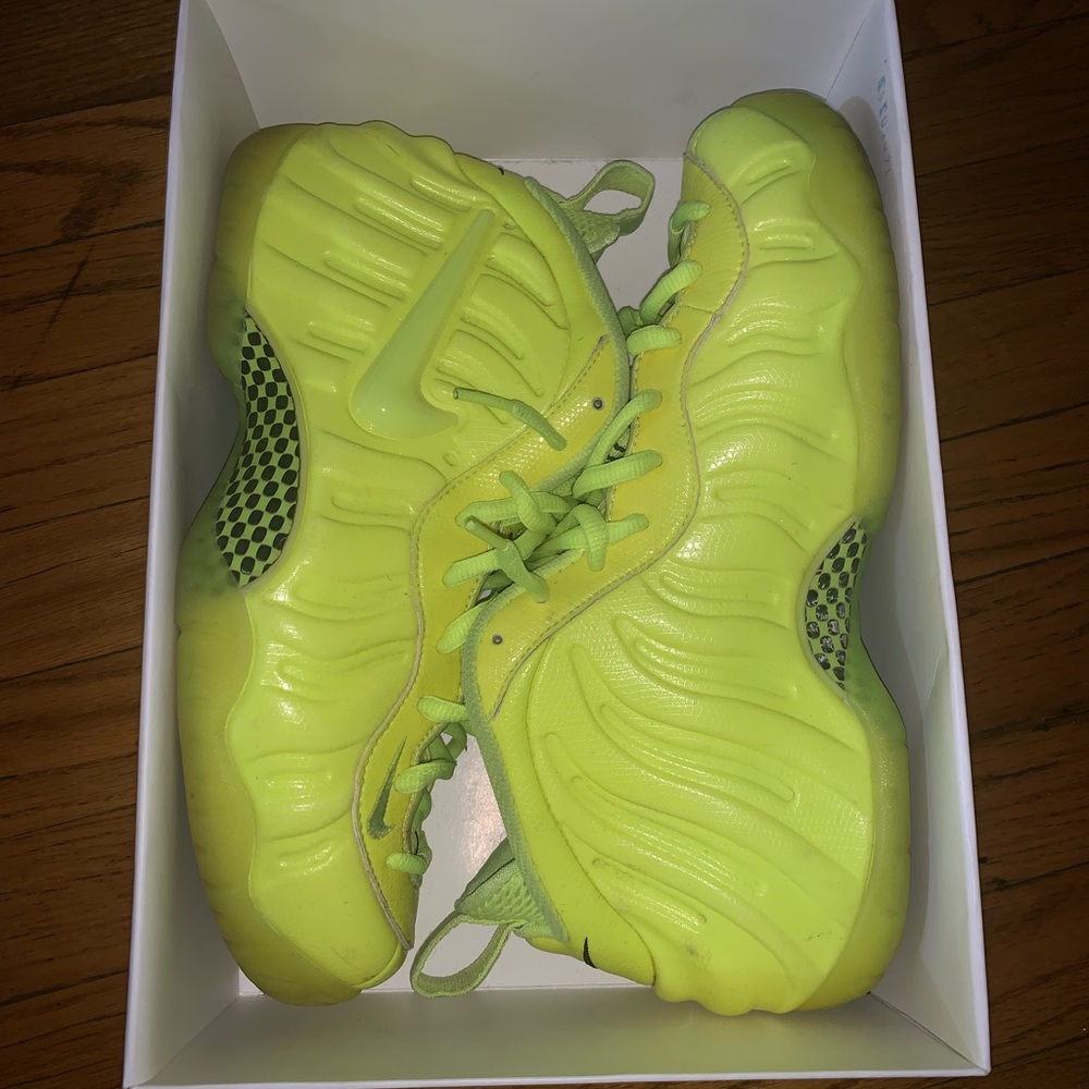 NIKE FOAMPOSITE PRO VOLT SIZE 11